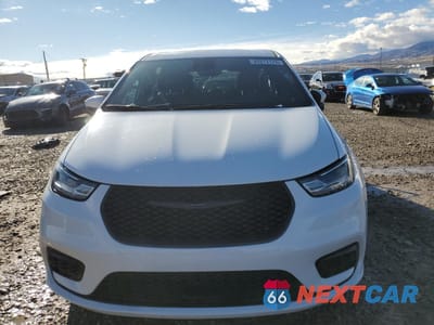 Piąte zdjęcie samochodu w środku: 2023 CHRYSLER PACIFICA HYBRID TOURING L VIN:2C4RC1L7XPR622716 - miniatura