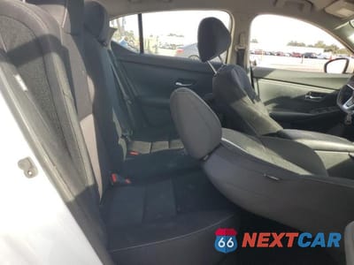 Zdjęcie 10 z 13 samochodu: 2021 NISSAN SENTRA SV VIN:3N1AB8CV6MY235201 - miniatura