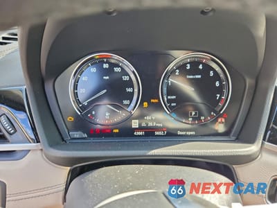 Zdjęcie 9 z 15 samochodu: 2021 BMW X1 XDRIVE28I VIN:WBXJG9C09M5T08957 - miniatura
