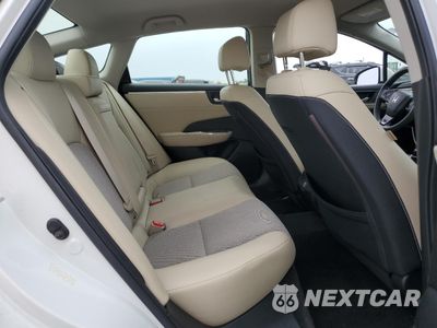 Zdjęcie 10 z 13 samochodu: 2018 HONDA CLARITY VIN:JHMZC5F10JC005631 - miniatura
