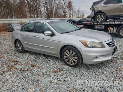 Czwarte zdjęcie samochodu z boku: 2012 HONDA ACCORD EXL VIN:1HGCP3F84CA039360 - miniatura