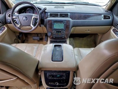 Zdjęcie 8 z 16 samochodu: 2007 GMC YUKON XL DENALI VIN:1GKFK66867J280231 - miniatura