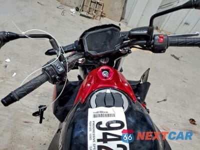 Zdjęcie 7 z 10 samochodu: 2024 KAWASAKI ER650 N VIN:ML5EREN17RDAB4907 - miniatura