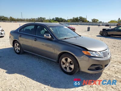 Czwarte zdjęcie samochodu z boku: 2009 KIA OPTIMA LX VIN:KNAGE228395340514 - miniatura