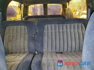 Zdjęcie 10 z 14 samochodu: 1993 CHEVROLET SUBURBAN K1500 VIN:1GNFK16K3PJ344968 - miniatura