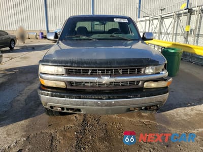 Piąte zdjęcie samochodu w środku: 2000 CHEVROLET SILVERADO K1500 VIN:1GCEK19V7YE291941 - miniatura