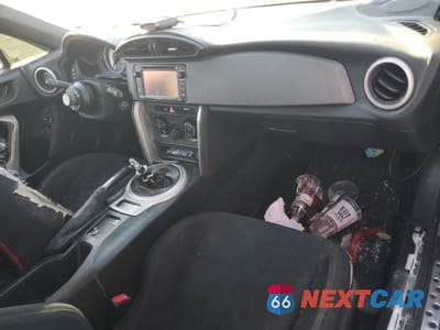 Zdjęcie 8 z 13 samochodu: 2015 SCION FR-S BASE VIN:JF1ZNAA19F9704987 - miniatura