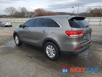 Drugie zdjęcie samochodu z przodu: 2016 KIA SORENTO L VIN:5XYPG4A34GG015034 - miniatura