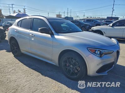 Czwarte zdjęcie samochodu z boku: 2020 ALFA ROMEO STELVIO TI VIN:ZASPAKBNXL7C75278 - miniatura