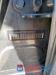 Zdjęcie 12 z 12 samochodu: 2009 KIA OPTIMA LX VIN:KNAGE228395340514 - miniatura