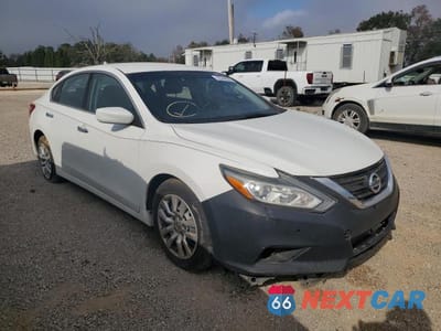 Czwarte zdjęcie samochodu z boku: 2016 NISSAN ALTIMA 2.5 VIN:1N4AL3AP9GN328769 - miniatura
