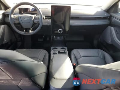 Zdjęcie 8 z 13 samochodu: 2025 FORD MUSTANG MACH-E PREMIUM VIN:3FMTK3SU4SMA15122 - miniatura
