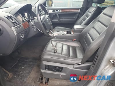 Zdjęcie 7 z 13 samochodu: 2004 VOLKSWAGEN TOUAREG 3.2 VIN:WVGBC67L54D026798 - miniatura