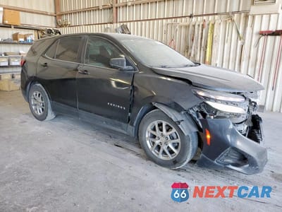 Czwarte zdjęcie samochodu z boku: 2022 CHEVROLET EQUINOX LS VIN:3GNAXHEV2NS223974 - miniatura
