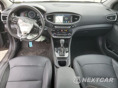Zdjęcie 8 z 16 samochodu: 2019 HYUNDAI IONIQ LIMITED VIN:KMHC05LC8KU136187 - miniatura