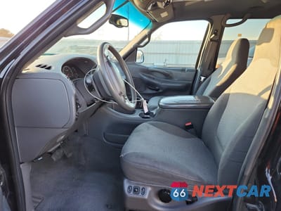 Zdjęcie 7 z 13 samochodu: 2002 FORD EXPEDITION XLT VIN:1FMPU16L22LA81347 - miniatura