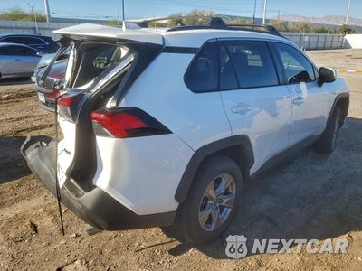 Trzecie zdjęcie samochodu z tyłu: 2022 TOYOTA RAV4 XLE VIN:2T3W1RFV1NC174856 - miniatura