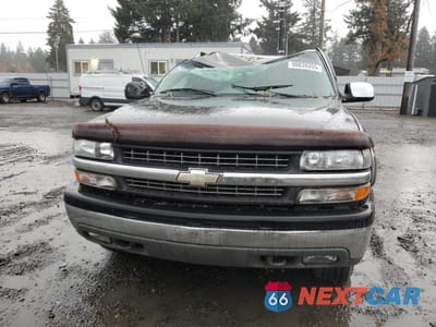 Piąte zdjęcie samochodu w środku: 2001 CHEVROLET SILVERADO K1500 VIN:1GCEK19T91E117003 - miniatura