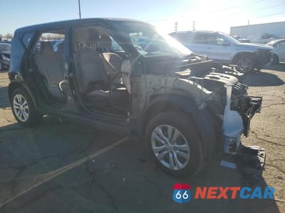 Czwarte zdjęcie samochodu z boku: 2021 KIA SOUL LX VIN:KNDJ23AU0M7760296 - miniatura