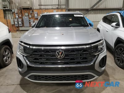 Piąte zdjęcie samochodu w środku: 2024 VOLKSWAGEN ATLAS CROSS SPORT SEL VIN:1V2BE2CA3RC203288 - miniatura