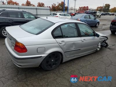Trzecie zdjęcie samochodu z tyłu: 2000 BMW 323 I VIN:WBAAM3343YCB22208 - miniatura