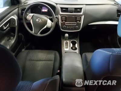 Zdjęcie 8 z 12 samochodu: 2017 NISSAN ALTIMA 2.5 VIN:1N4AL3AP7HN318369 - miniatura