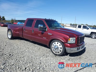 Czwarte zdjęcie samochodu z boku: 2005 FORD F350 SUPER DUTY VIN:1FTWW32P65EC30057 - miniatura