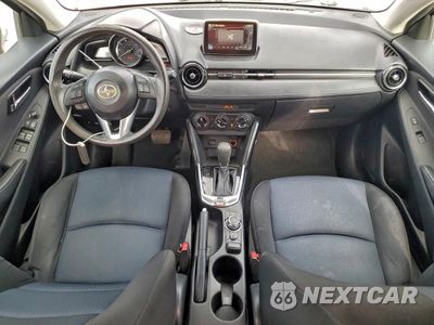 Zdjęcie 8 z 14 samochodu: 2016 TOYOTA SCION IA VIN:3MYDLBZV1GY129739 - miniatura