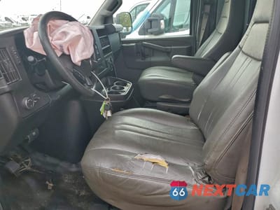 Zdjęcie 7 z 14 samochodu: 2018 CHEVROLET EXPRESS G3500 VIN:1GCZGHFG5J1221305 - miniatura