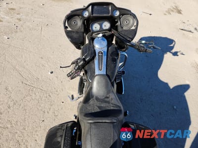 Zdjęcie 6 z 8 samochodu: 2017 HARLEY-DAVIDSON FLTRX ROAD GLIDE VIN:1HD1KHC33HB696046 - miniatura