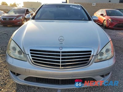 Piąte zdjęcie samochodu w środku: 2008 MERCEDES-BENZ S 550 VIN:WDDNG71X38A166000 - miniatura