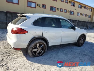 Trzecie zdjęcie samochodu z tyłu: 2014 PORSCHE CAYENNE VIN:WP1AA2A24ELA96605 - miniatura