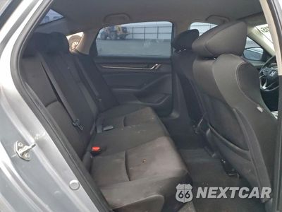Zdjęcie 10 z 15 samochodu: 2018 HONDA ACCORD LX VIN:1HGCV1F13JA121980 - miniatura
