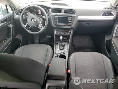 Zdjęcie 8 z 13 samochodu: 2021 VOLKSWAGEN TIGUAN S VIN:3VV1B7AX9MM077974 - miniatura