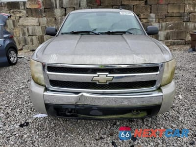 Piąte zdjęcie samochodu w środku: 2007 CHEVROLET SILVERADO K1500 CREW CAB VIN:2GCEK13C171673082 - miniatura