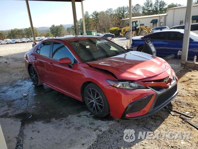 Czwarte zdjęcie samochodu z boku: 2021 TOYOTA CAMRY SE VIN:4T1G11AK3MU447370 - miniatura