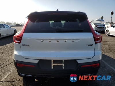 Zdjęcie 6 z 13 samochodu: 2020 VOLVO XC40 T5 R-DESIGN VIN:YV4162UM1L2246315 - miniatura