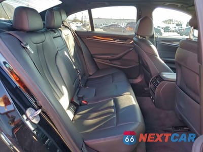 Zdjęcie 10 z 12 samochodu: 2019 BMW 530E VIN:WBAJA9C53KB393607 - miniatura