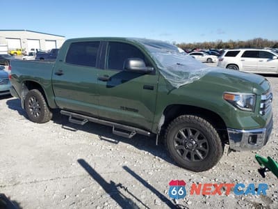 Czwarte zdjęcie samochodu z boku: 2021 TOYOTA TUNDRA CREWMAX SR5 VIN:5TFDY5F13MX996530 - miniatura