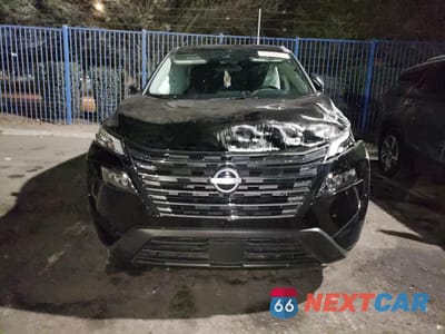 Piąte zdjęcie samochodu w środku: 2025 NISSAN ROGUE S VIN:5N1BT3AA4SC822158 - miniatura
