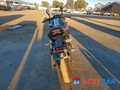 Czwarte zdjęcie samochodu z boku: 2021 KAWASAKI EX650 N VIN:ML5EXEN14MDA25172 - miniatura