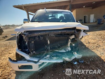 Piąte zdjęcie samochodu w środku: 2018 FORD F150 SUPERCREW VIN:1FTEW1E57JFB93664 - miniatura