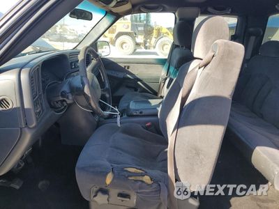 Zdjęcie 7 z 12 samochodu: 2001 CHEVROLET SILVERADO C1500 VIN:2GCEC19V411170417 - miniatura