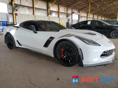 Czwarte zdjęcie samochodu z boku: 2016 CHEVROLET CORVETTE Z06 2LZ VIN:1G1YS2D62G5600564 - miniatura
