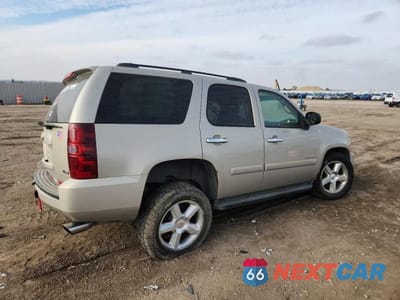 Trzecie zdjęcie samochodu z tyłu: 2008 CHEVROLET TAHOE K1500 VIN:1GNFK13008J132503 - miniatura