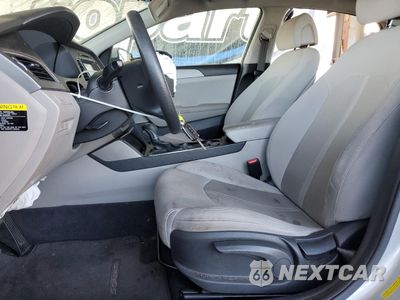 Zdjęcie 7 z 12 samochodu: 2016 HYUNDAI SONATA SE VIN:5NPE24AF4GH383691 - miniatura