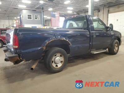 Trzecie zdjęcie samochodu z tyłu: 2005 FORD F-250 SUPER DUTY VIN:1FTNF20595EC88445 - miniatura