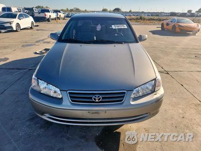 Piąte zdjęcie samochodu w środku: 2000 TOYOTA CAMRY CE VIN:JT2BG22K3Y0496737 - miniatura