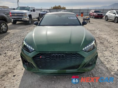 Piąte zdjęcie samochodu w środku: 2021 AUDI RS5 VIN:WUAAWCF54MA902287 - miniatura