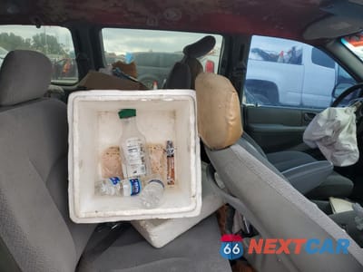 Zdjęcie 11 z 14 samochodu: 2004 CHRYSLER TOWN & COUNTRY LX VIN:2C4GP44RX4R604659 - miniatura